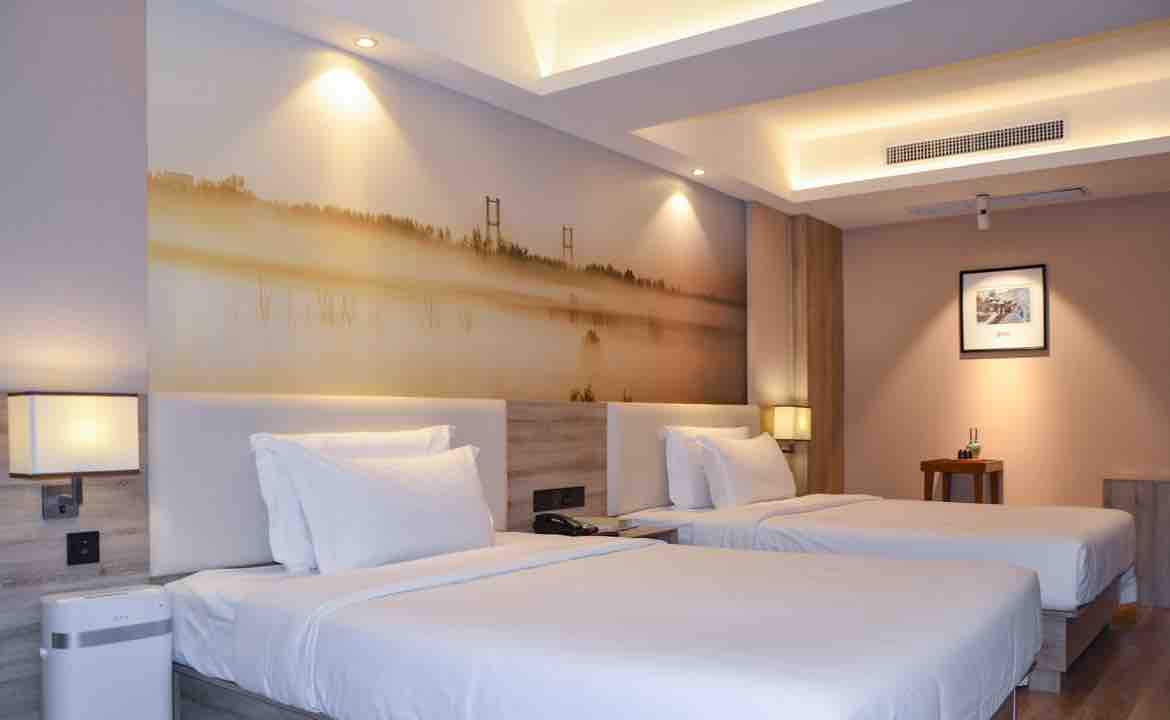 山东| 济南 亚朵酒店济南奥体中心店