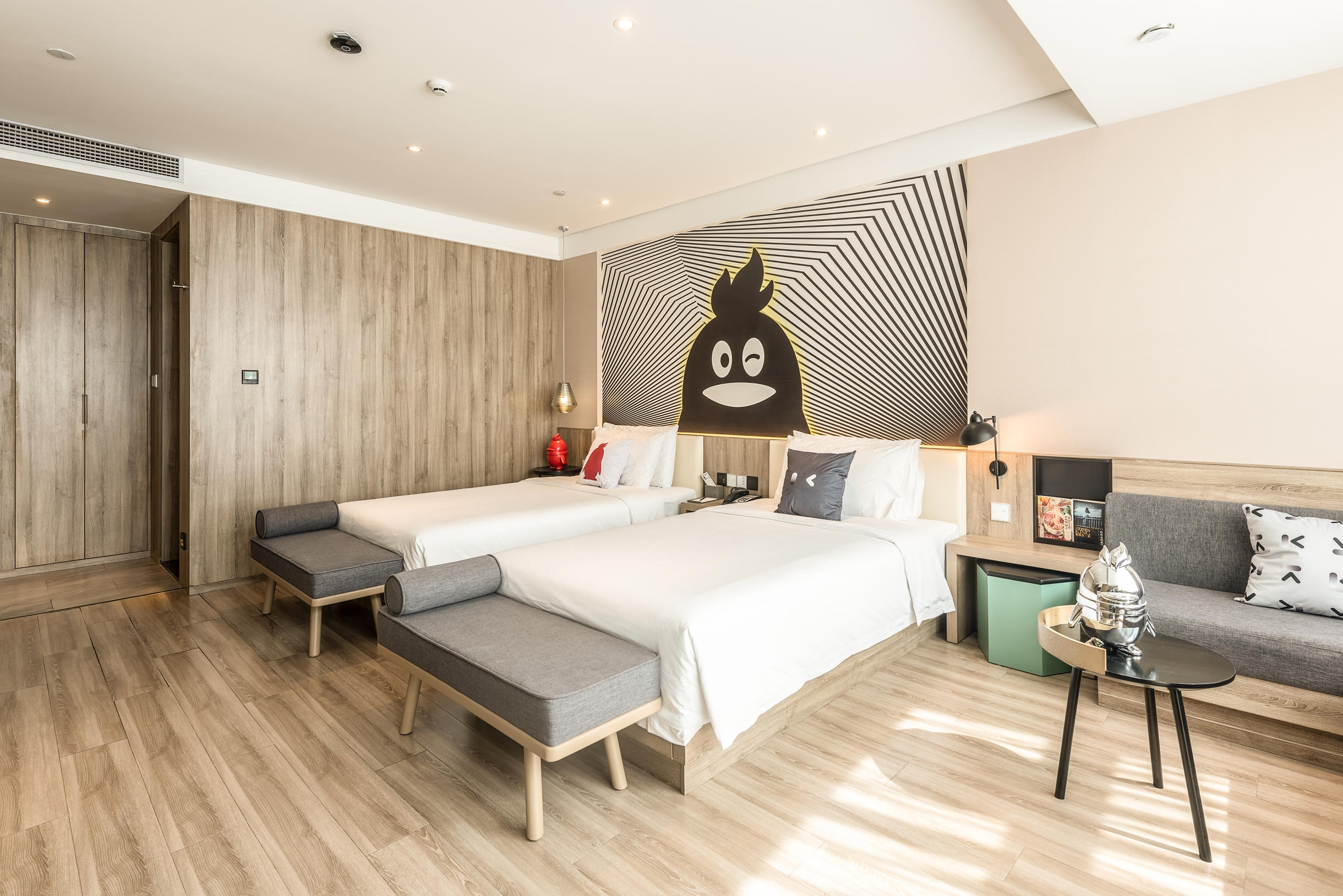 广东| 深圳 深圳南山亚朵酒店