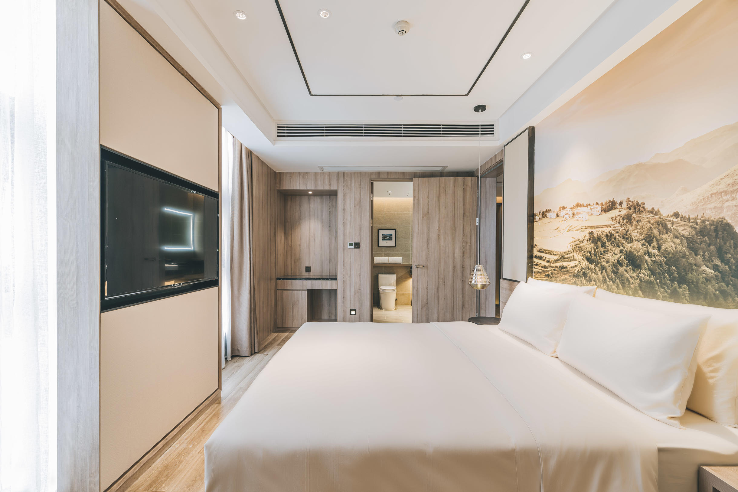 贵阳世纪城亚朵酒店